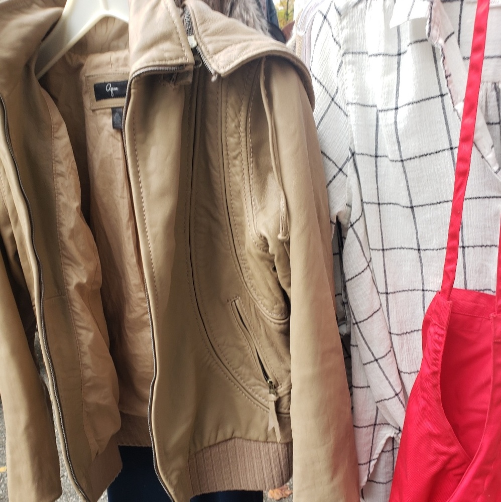 Leather jacket - Picture 5 of 5